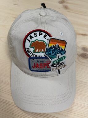 Jasper Embroidered Patch Men’s Baseball Cap - Cream
